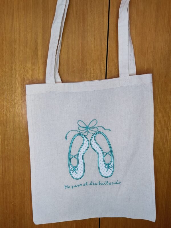 Tote bag "Me paso el día bailando"